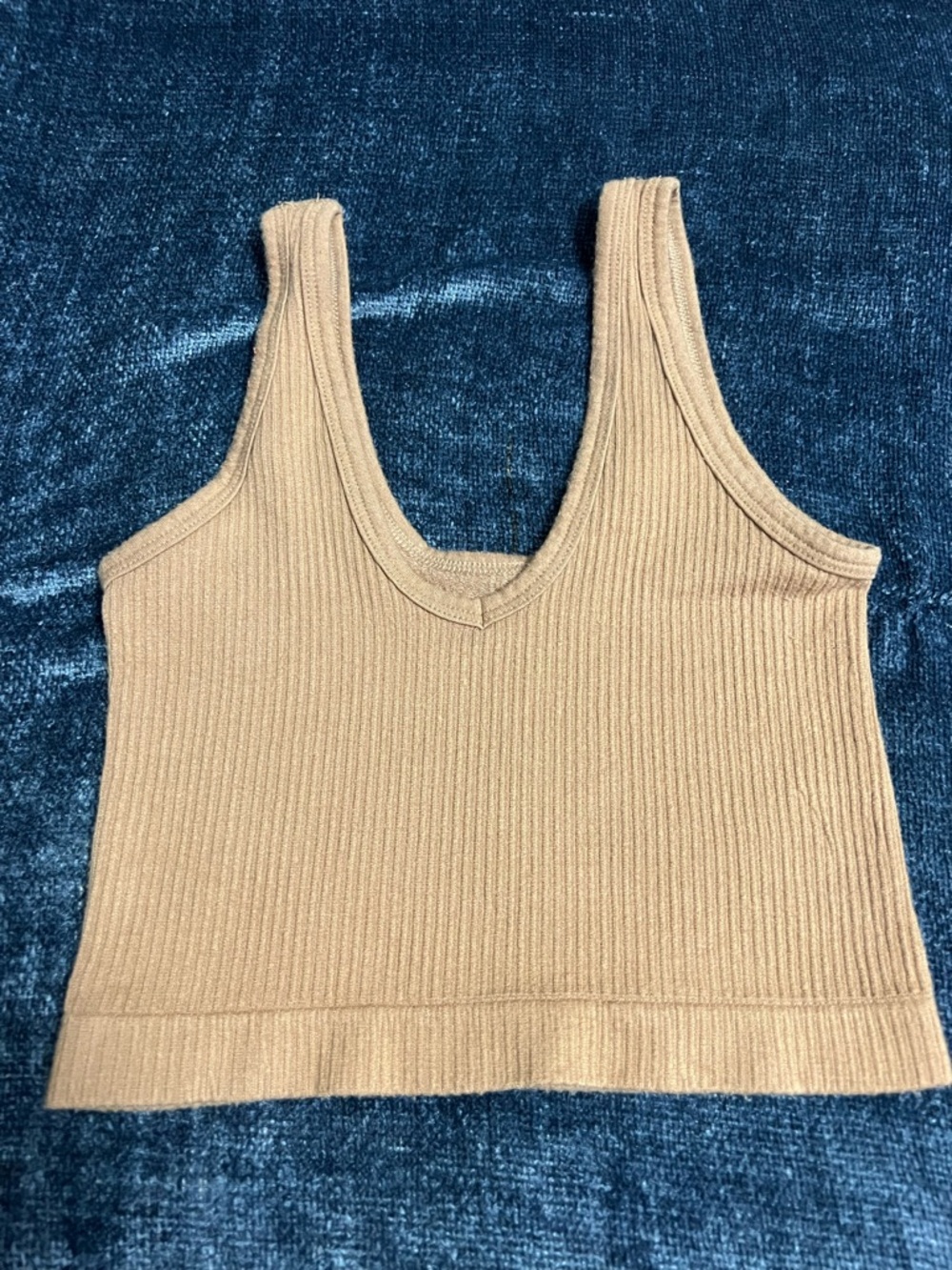 Urban Outfitters Ribbed V-Neck Cropped Tank Top - Camel - Size S